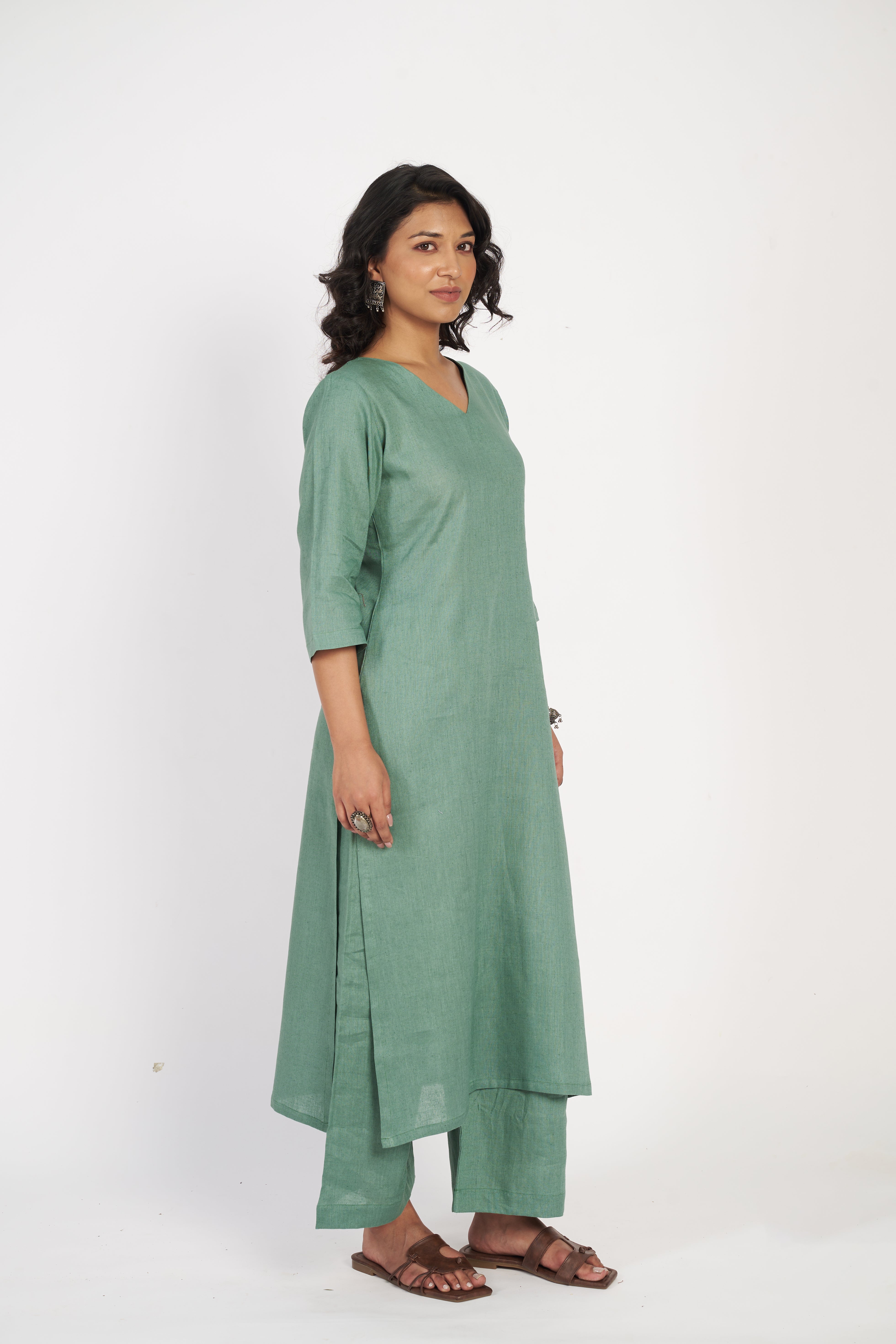 Green Linen V-Neck Kurta Set